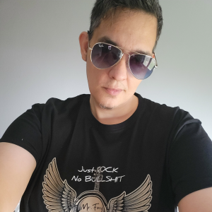 6929d6f1812d52.48414441_carre.png (120 KB)